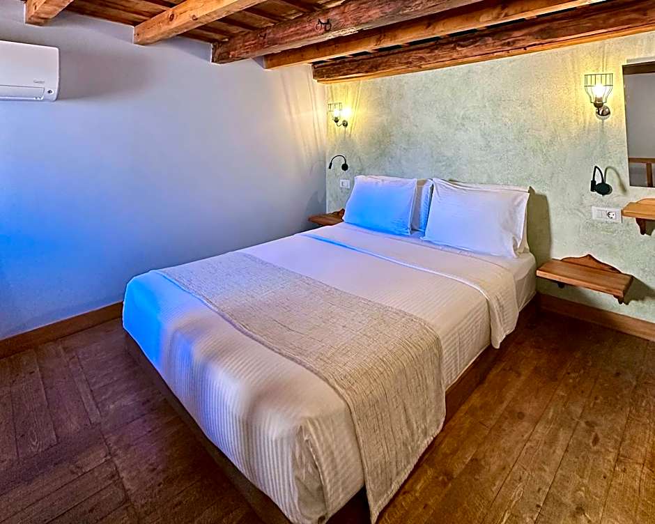 Midgard Suites (Medieval Town)