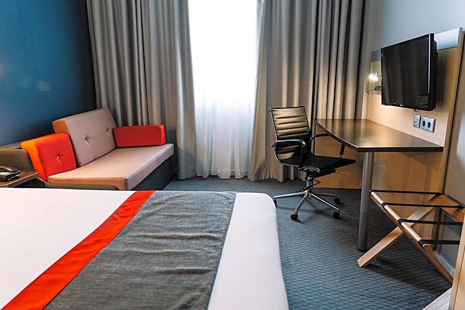 Holiday Inn Express Porto Exponor By IHG