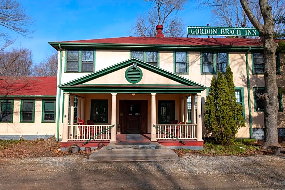 Gordon Beach Inn