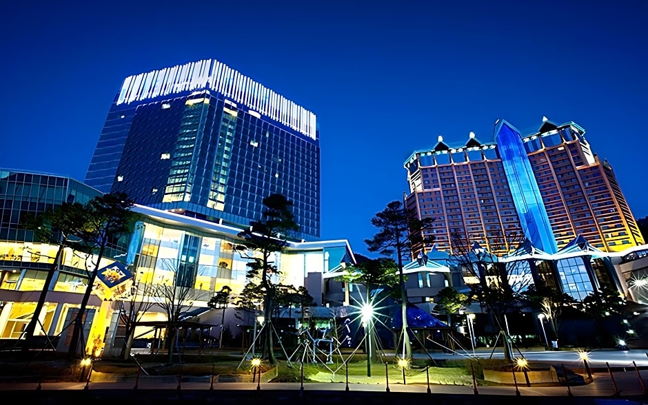 High1 Grand Hotel Main Tower