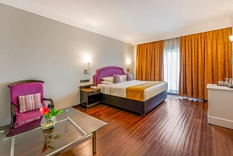 STANDARD SINGLE ROOM