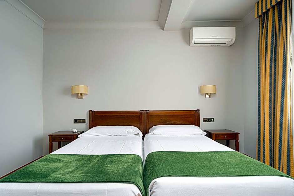 Photo 1 of 14 of Premium 1 Double Bed or 2 Beds