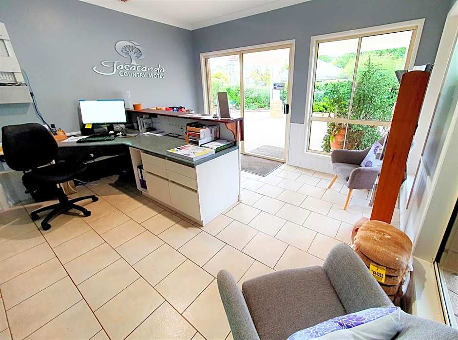 Jacaranda Country Motel