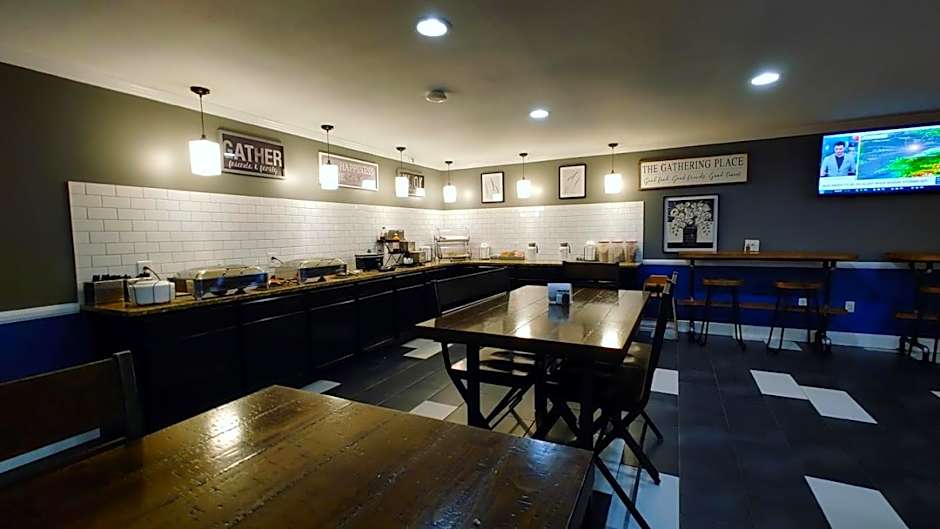 Greenfield Inn & Suites Elizabethtown, KY I65 Exit 94