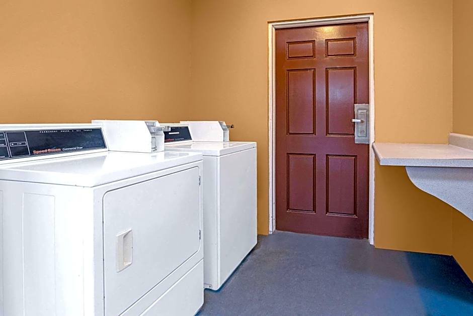 Knights Inn - Kissimmee Orlando