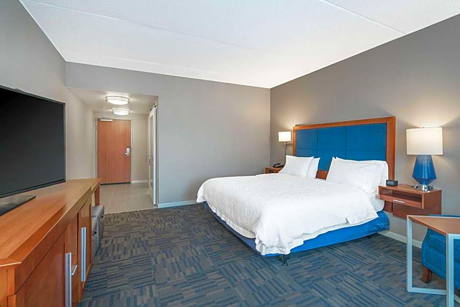 Hampton Inn By Hilton & Suites Newburgh Stewart Airport, NY