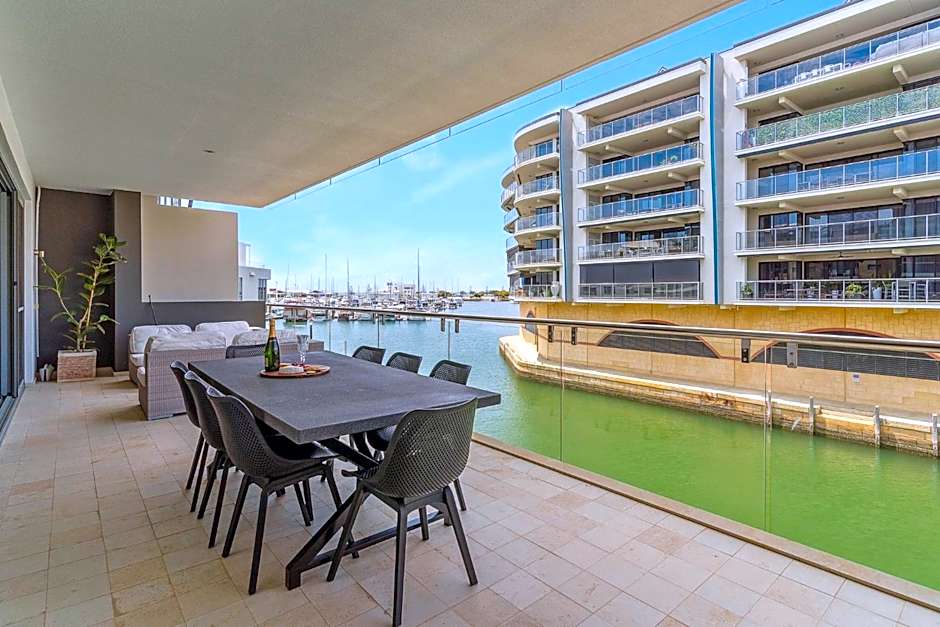 Little Italy Dolphins