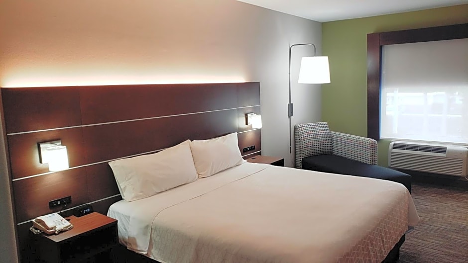 Holiday Inn Express Hotel and Suites Weslaco By IHG