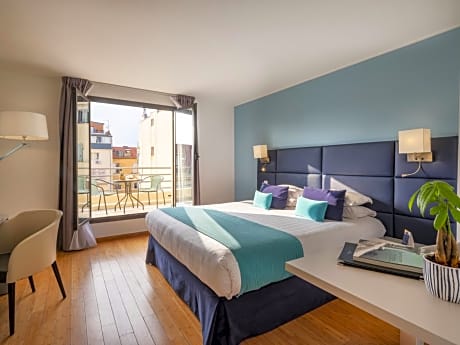 Executive Double Room with Terrace - with 1h free Swimming Pool