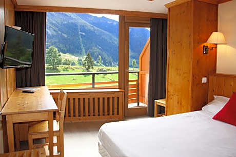 Double Room with Mountain View