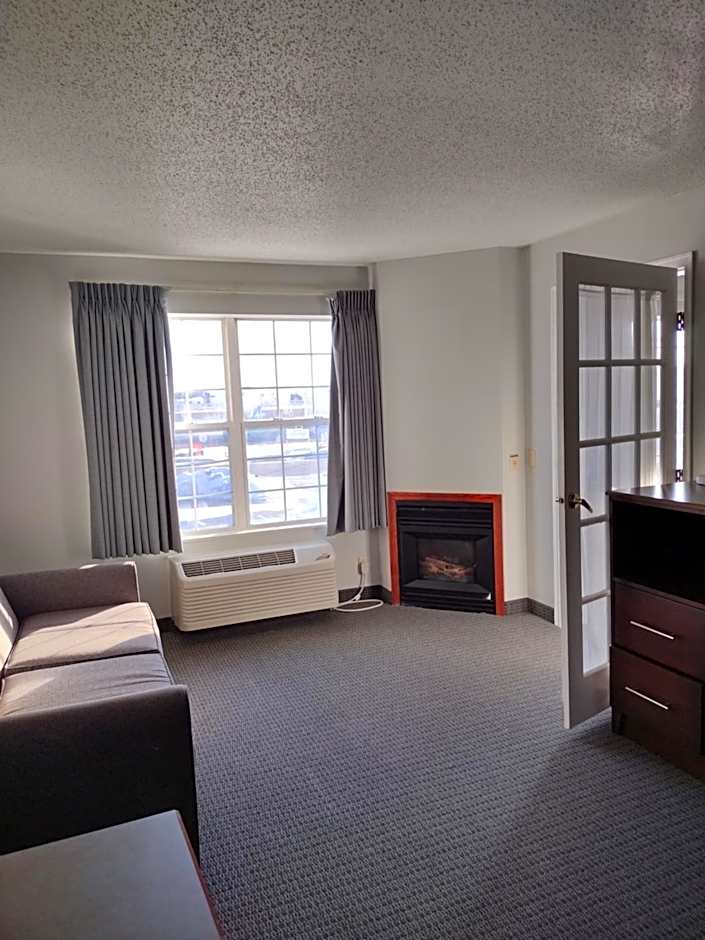GrandStay Hotel & Suites Hastings