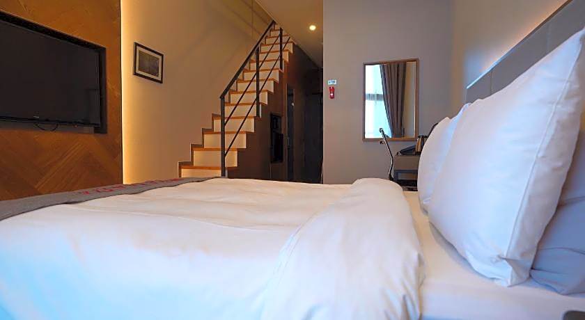 Ramada Hotel & Suites by Wyndham Gangwon Pyeongchang