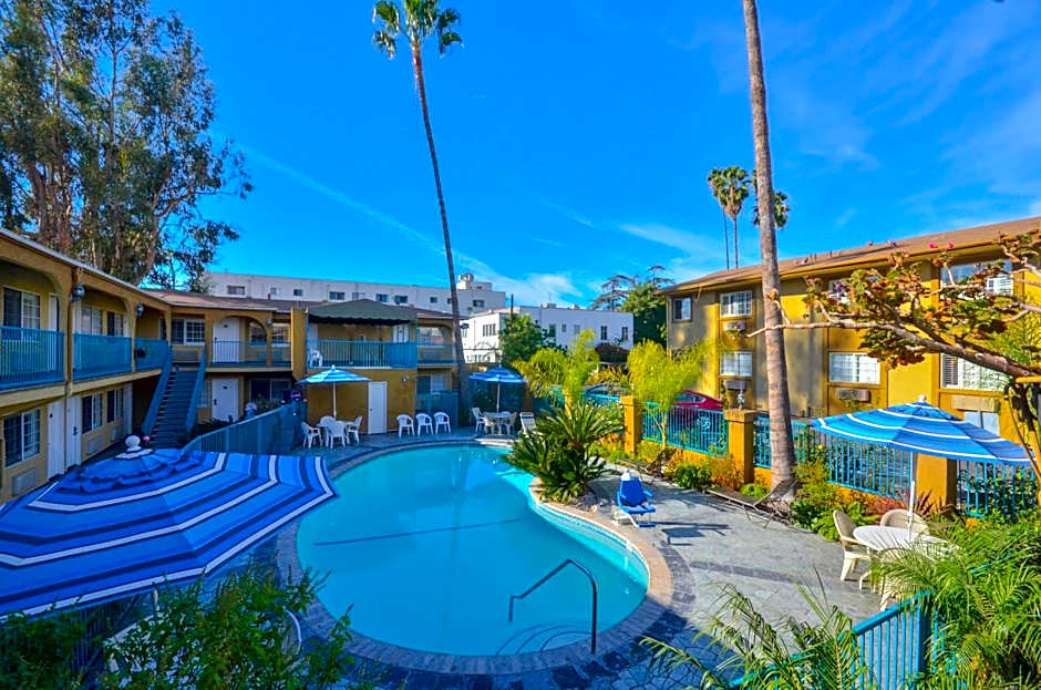 Hollywood City Inn