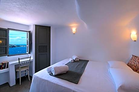 Superior Suite with Outdoor Hot Tub and Sunset View