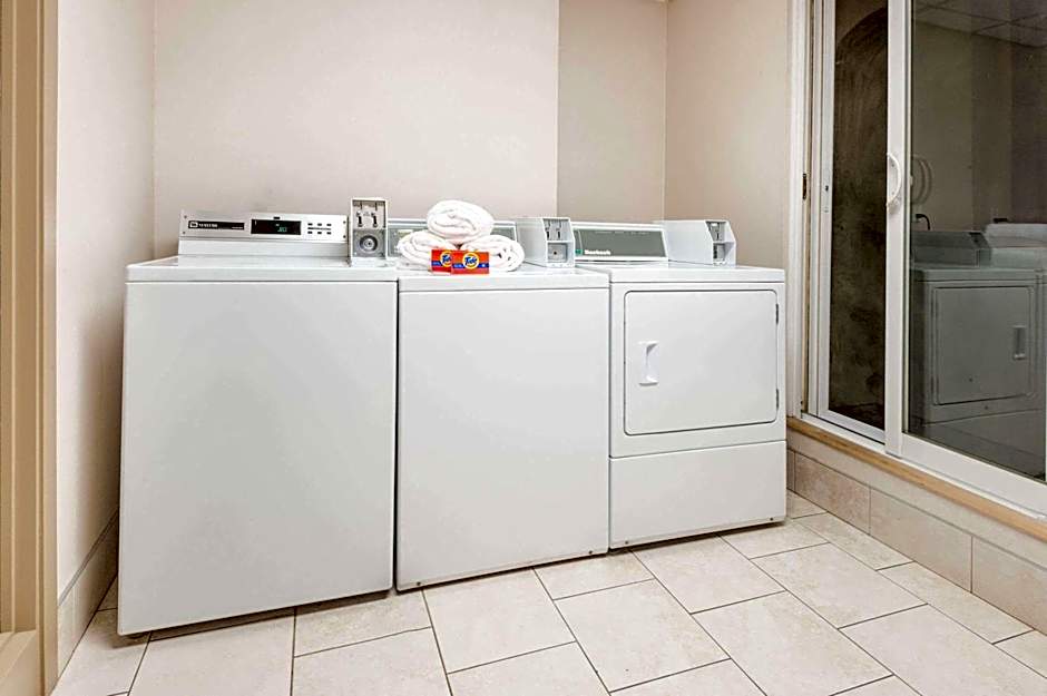 Ramada by Wyndham Edmonton South