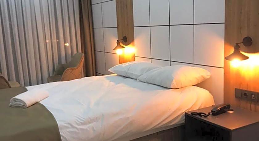 Pars Palas Hotel