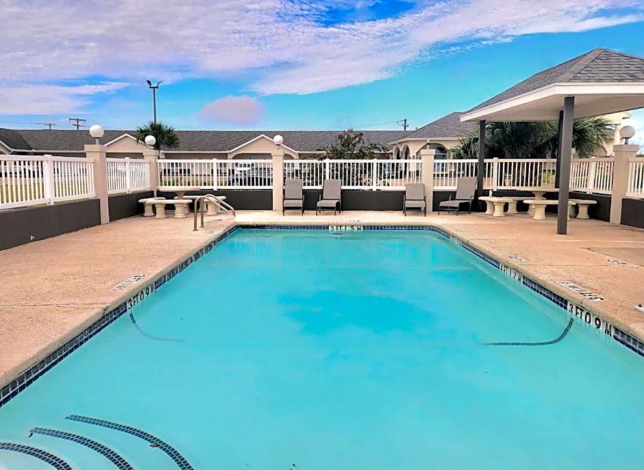 Days Inn by Wyndham Robstown