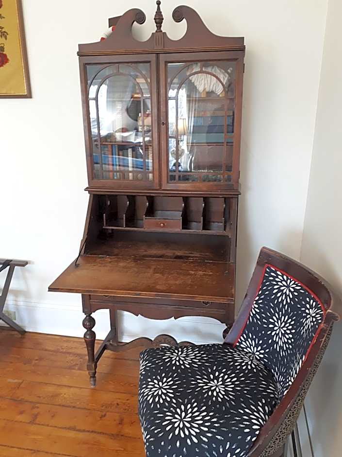 Hillside Landing B&B