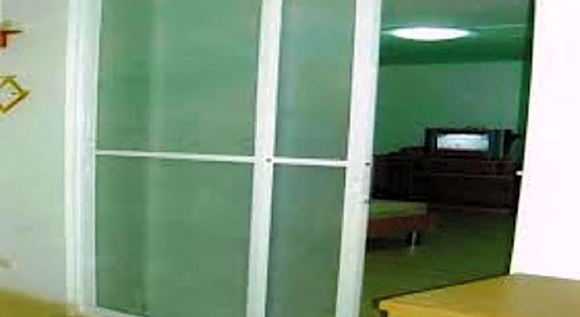 Poppular Palace Don Mueang Bangkok