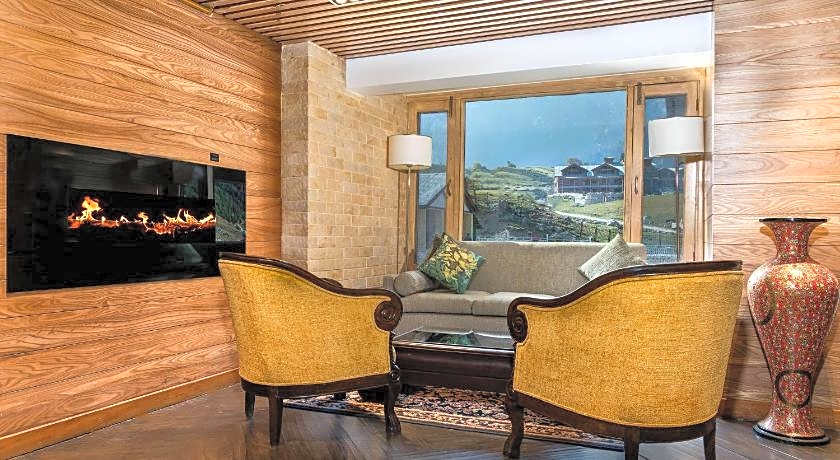 Country Inn & Suites by Radisson, Sonamarg