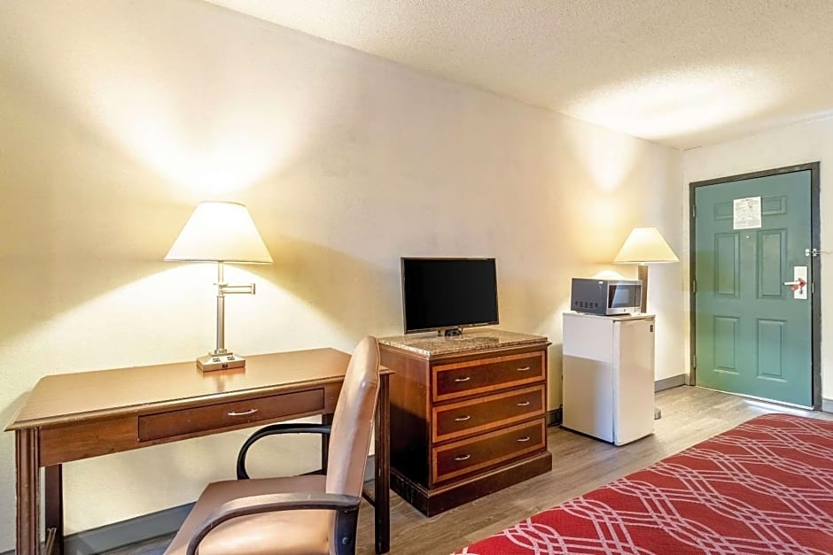 Econo Lodge Acworth