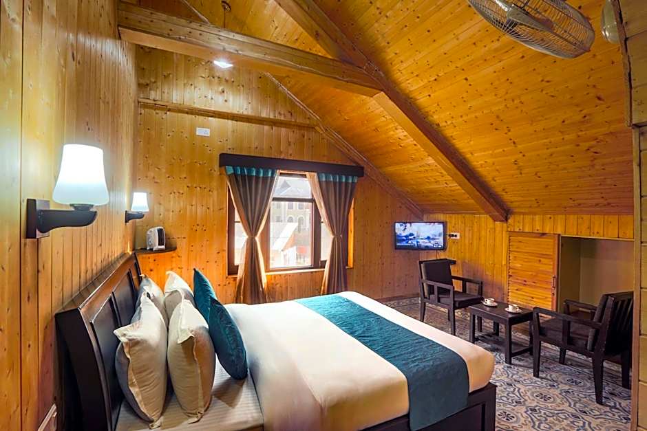 Photo 1 of 12 of Deluxe Room