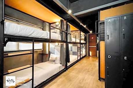 Bed in 10-Bed Mixed Dormitory Room