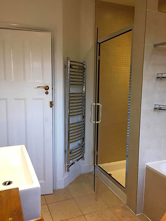 Marble Apartments Tooting House