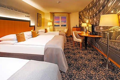 Family Room with Free ZOO Entry