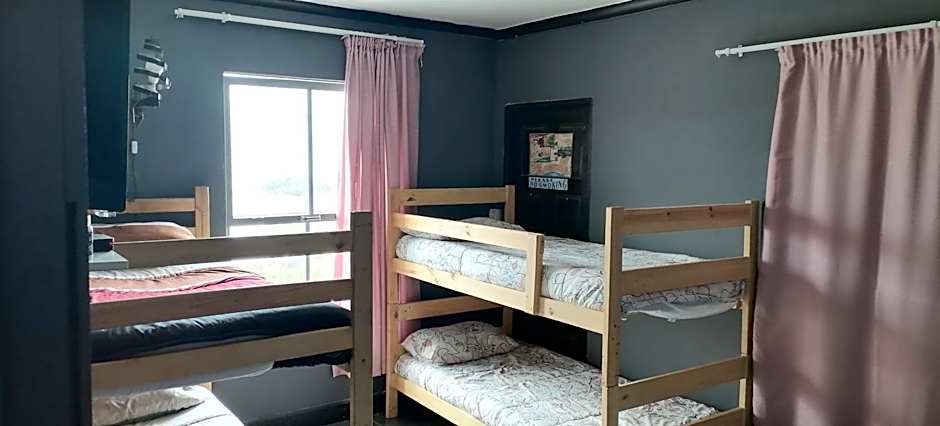 Mile Crunchers Backpackers & Hostelling