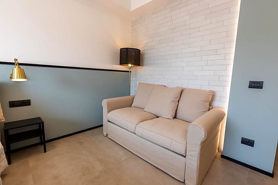 Antares Rooms and Suites