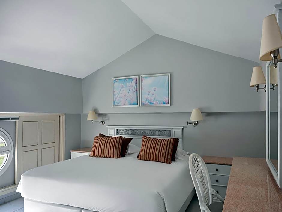 Atlantica Princess Hotel