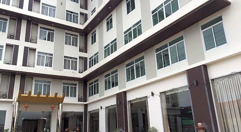 Leelawadee Grand Hotel