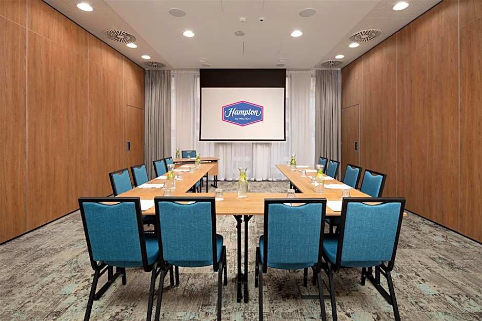 Hampton by Hilton Lodz City Center