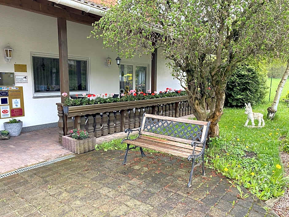 Land-Hotel Am Wald Garni