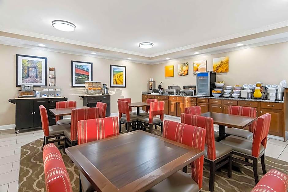 Comfort Inn Hebron-Lowell Area