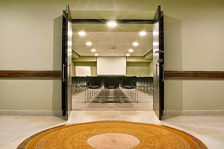 Movich Casa Del Alferez