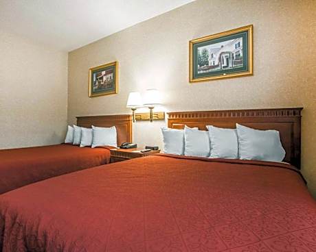 Queen Room with Two Queen Beds - Non-Smoking