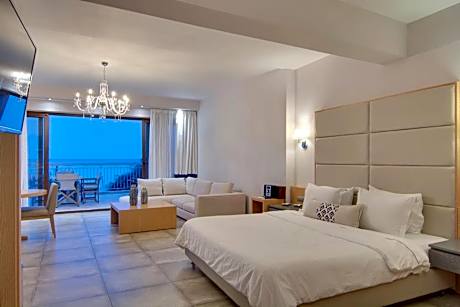 Grand Suite with Balcony and Sea View
