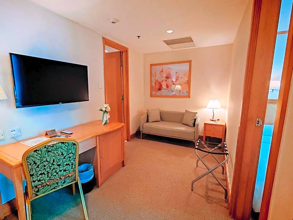 Photo 1 of 8 of Deluxe 2 Bedroom Suite