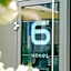 Hotel SiX
