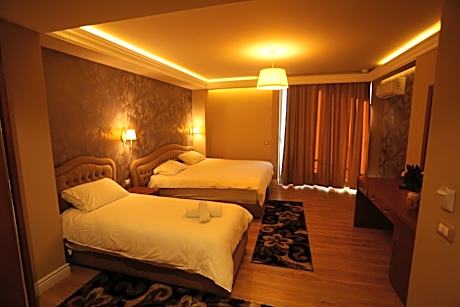 Triple Room with Balcony