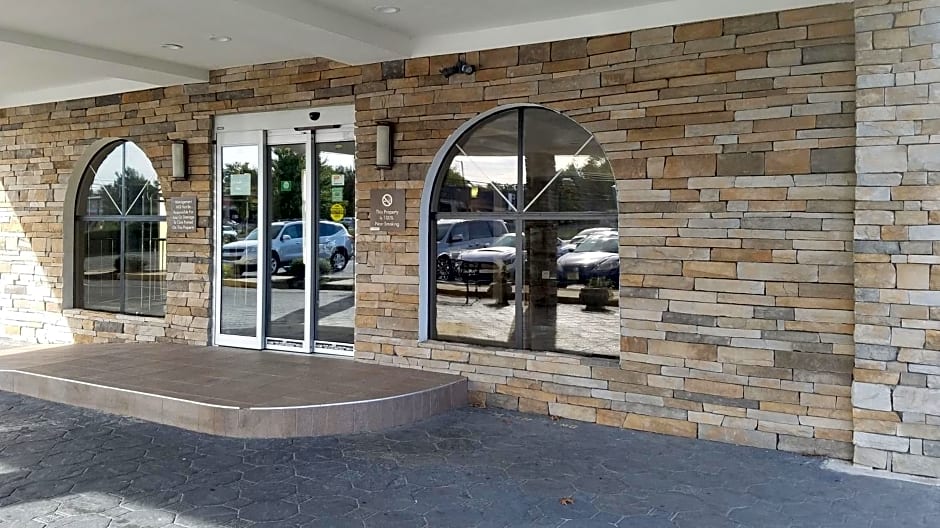 Best Western Hazlet Inn