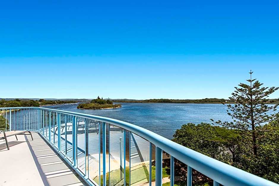 Reflections Holiday Apartments