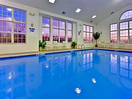 Holiday Inn Express Hotel & Suites Southfield - Detroit