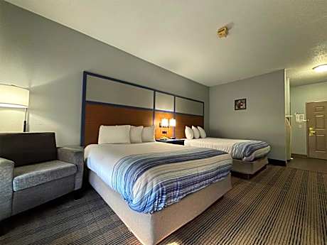 Queen Room with Two Queen Beds - Non-Smoking