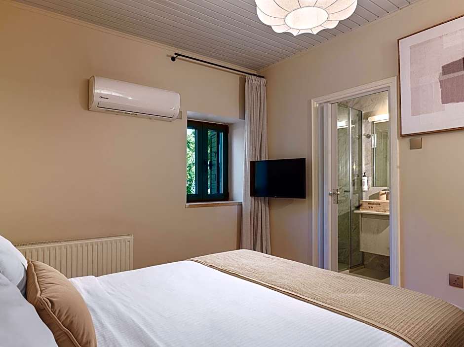 Pine View Boutique Hotel Adults Only
