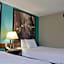 Super 8 by Wyndham Rockford I-90/Casino District
