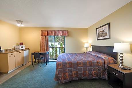 Queen Room