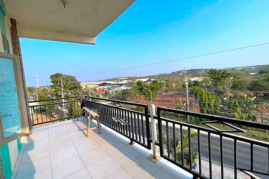 OYO Life 93075 Nova Jaya 2 Homestay Syariah